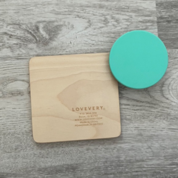 Lovevery The Inspector Play Kit First Puzzle 7-8 months - Picture 4 of 4